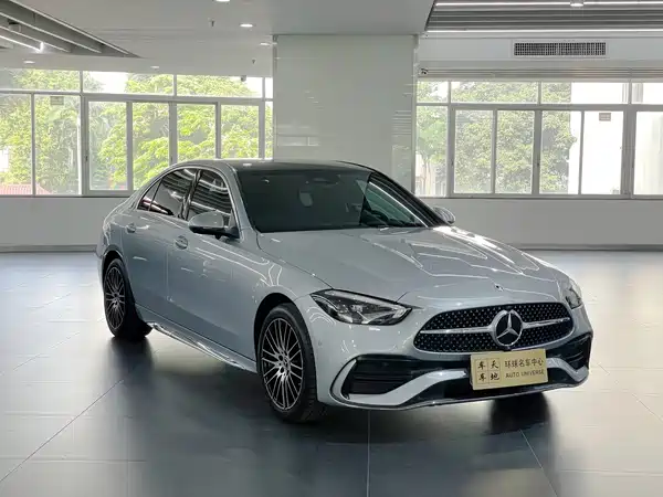 Mercedes-Benz C-Class 2024
