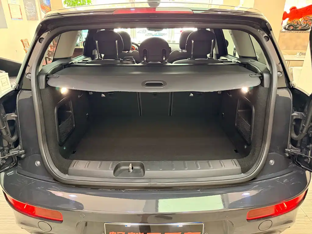 MINI Clubman 2018 — фото 19