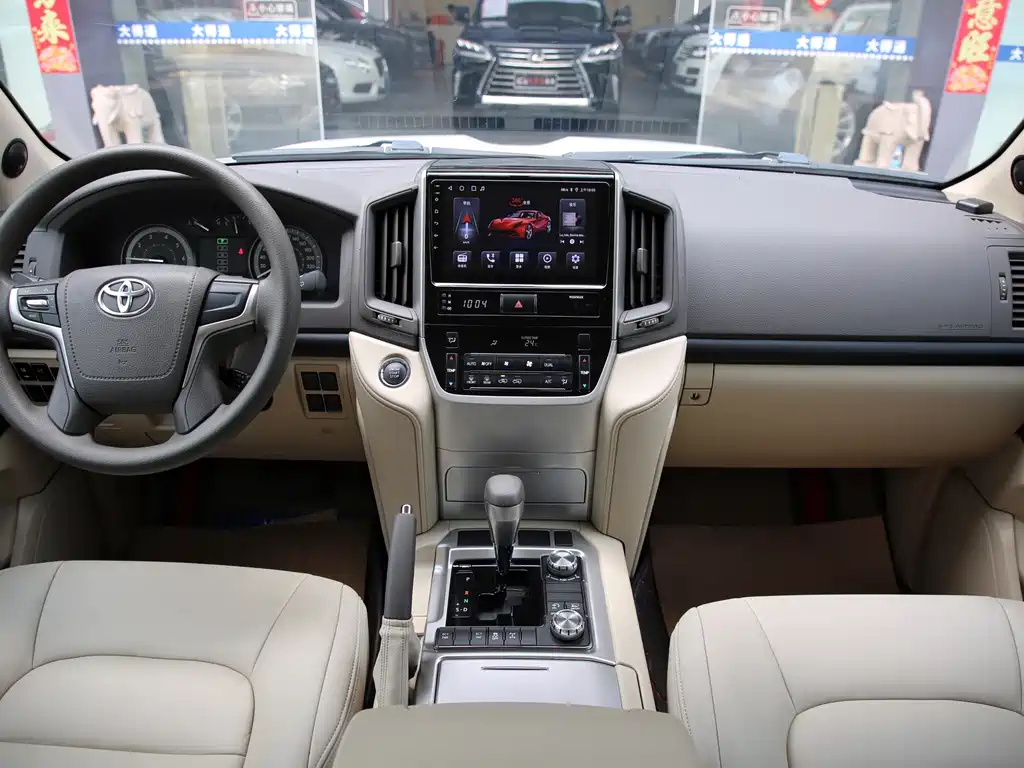 Toyota Land Cruiser 2019 — фото 6
