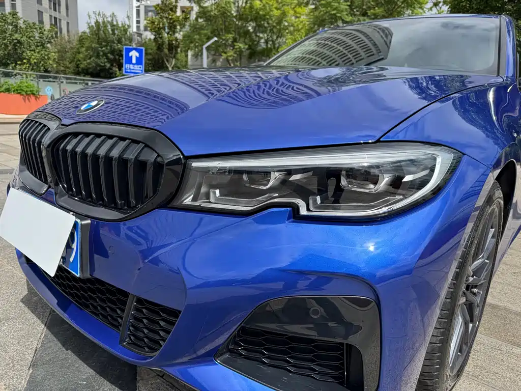 BMW 3 Series 2021
