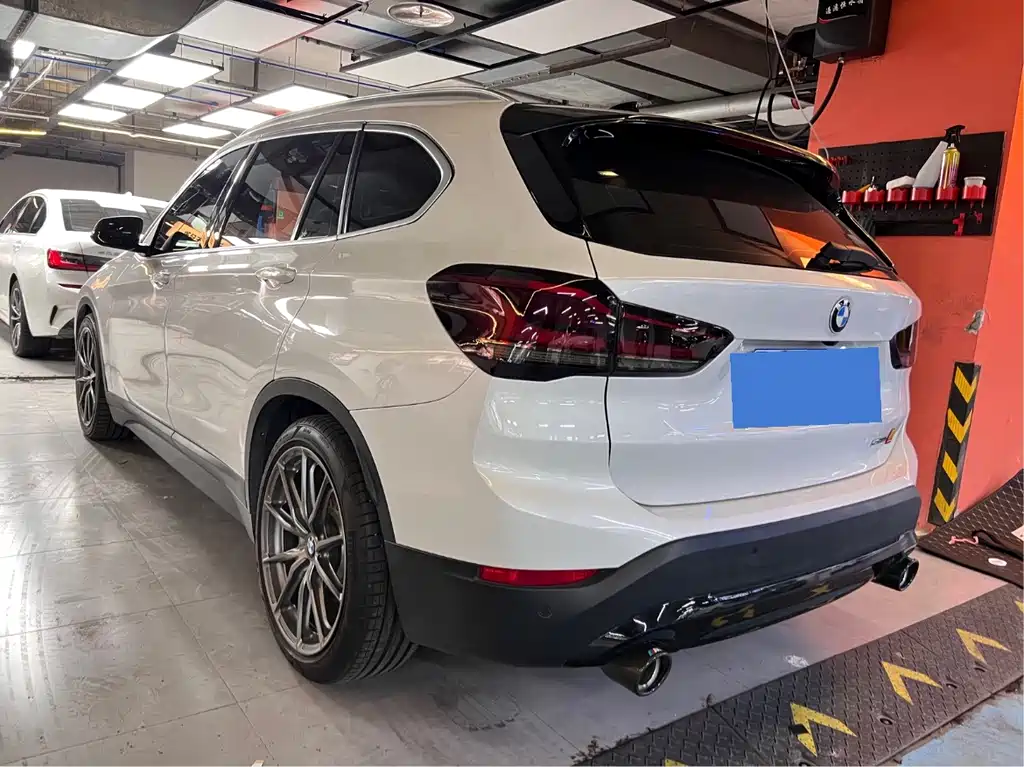 BMW X1 2021 — фото 16