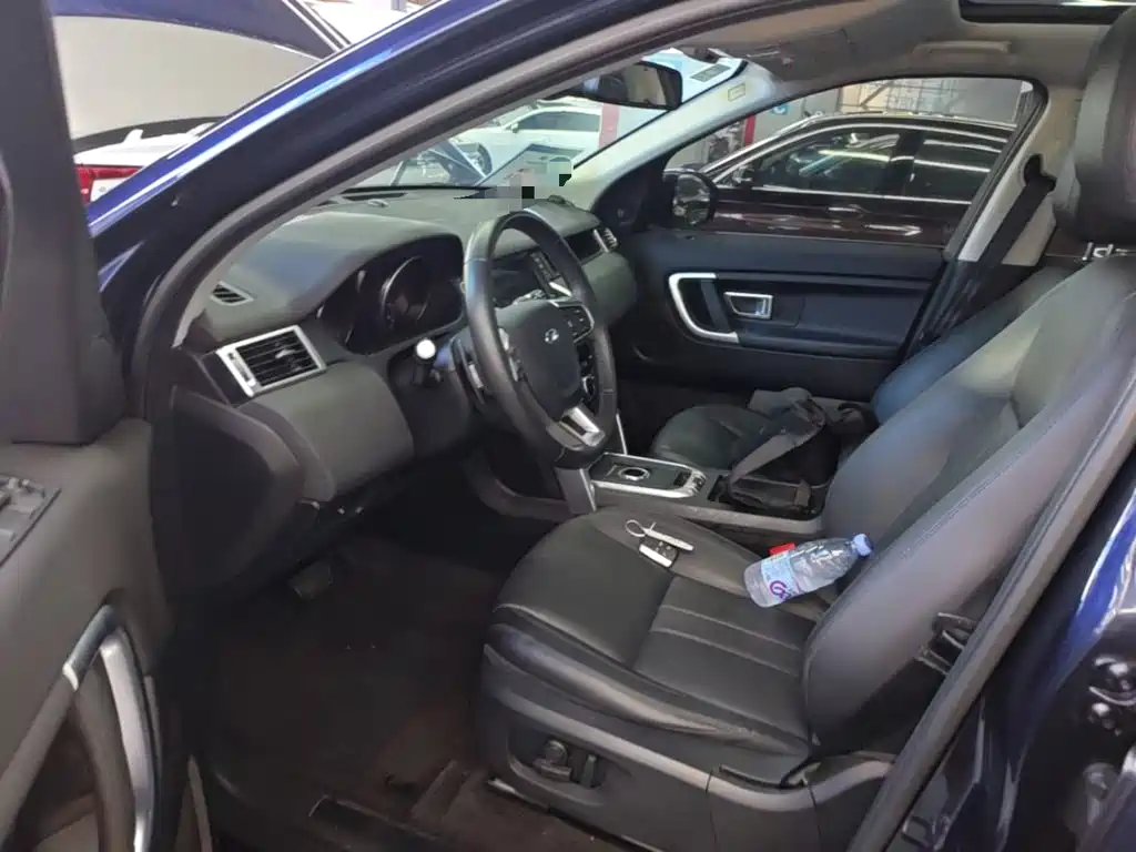 Land Rover Discovery Sport 2017 — фото 15