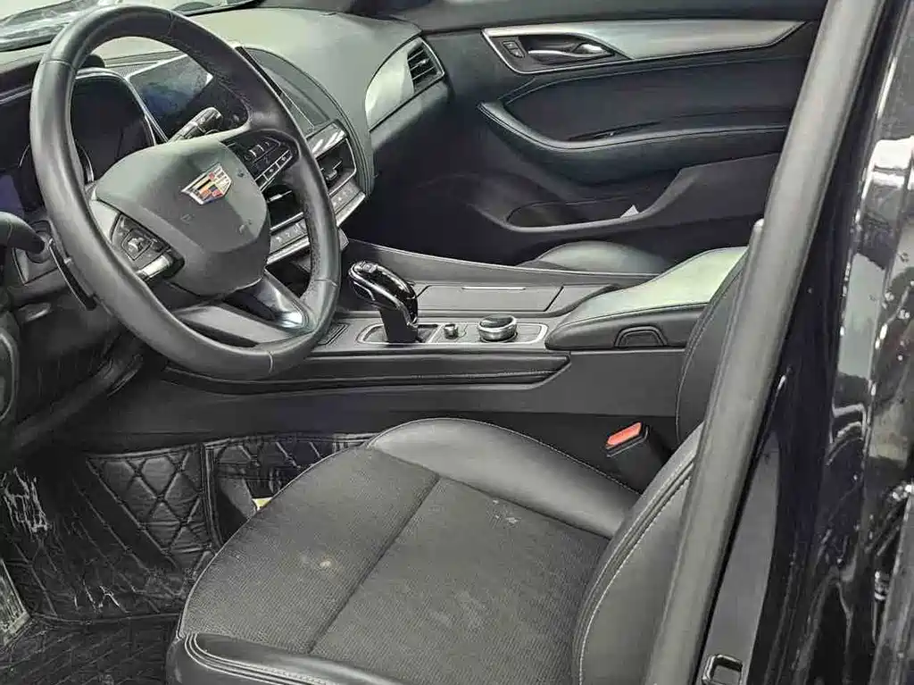 Cadillac CT5 2022 — фото 10