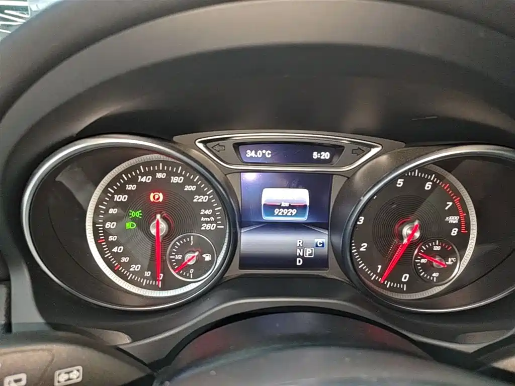 Mercedes-Benz GLA 2019 — фото 12
