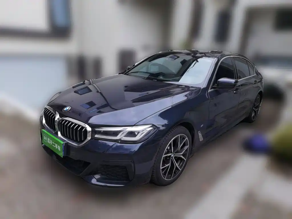 BMW 5 Series 2021 — фото 1