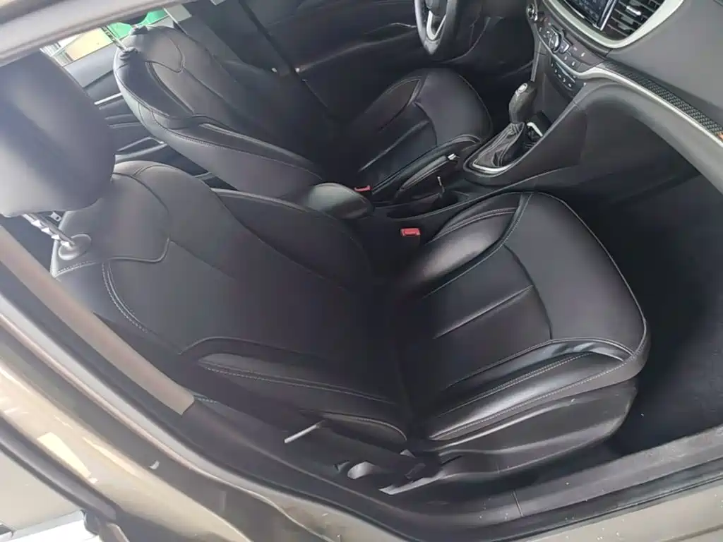 Buick Excelle 2015 — фото 25