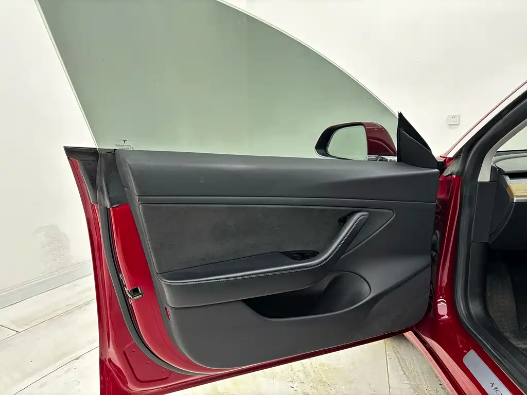 Tesla Model 3 2019 — фото 15