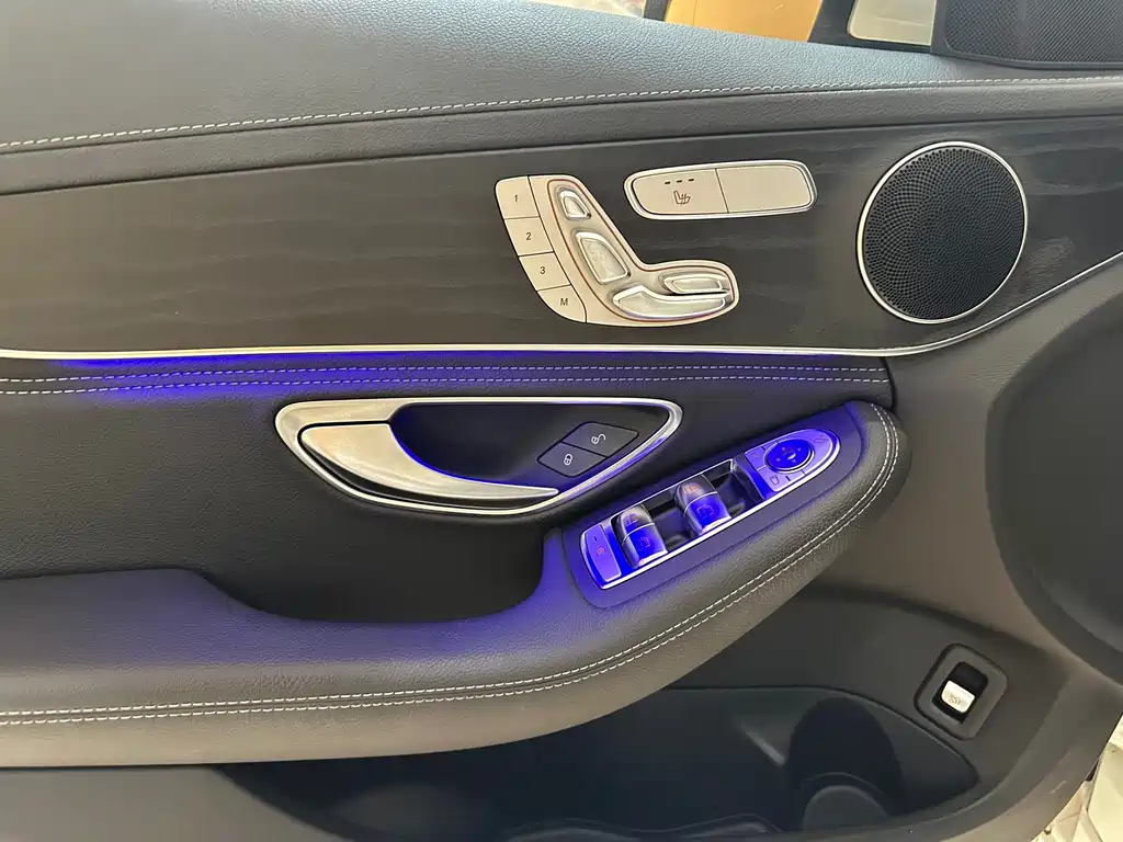Mercedes-Benz C-Class 2020 — фото 6