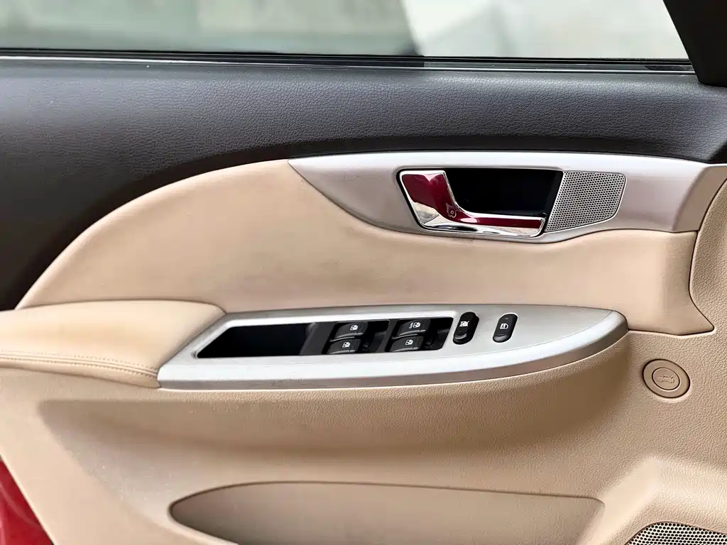 Buick Excelle 2014 — фото 16