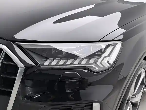 Audi Q7 2024