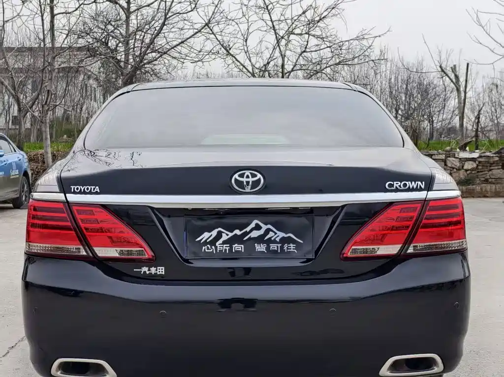 Toyota Crown 2013 — фото 5