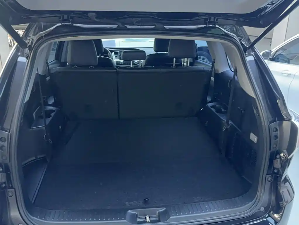 Toyota Highlander 2016 — фото 13