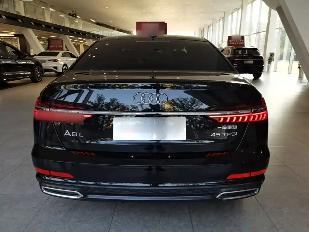 Audi A6L 2022