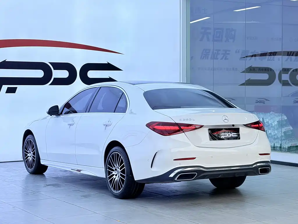 Mercedes-Benz C-Class 2023 — фото 13