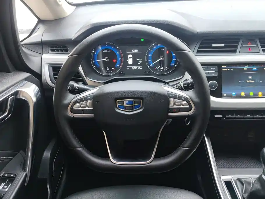 Geely Vision X3 2020 — фото 15
