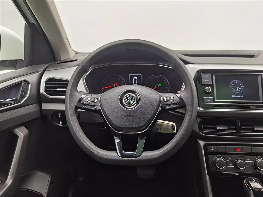 Volkswagen T-Cross 2020 — фото 11