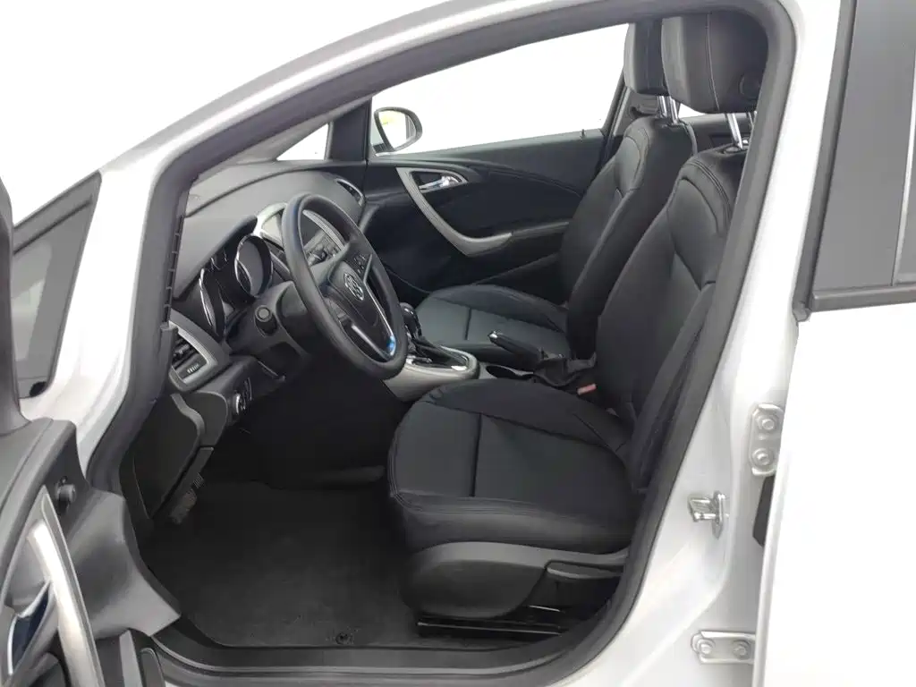 Buick Excelle GT 2014 — фото 10