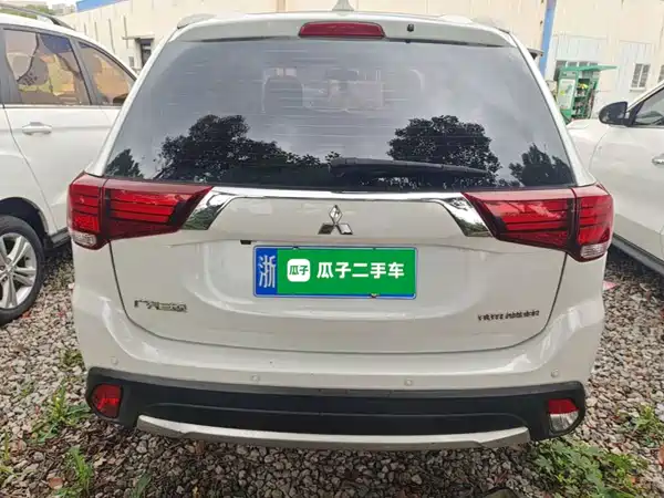 Mitsubishi Outlander 2017