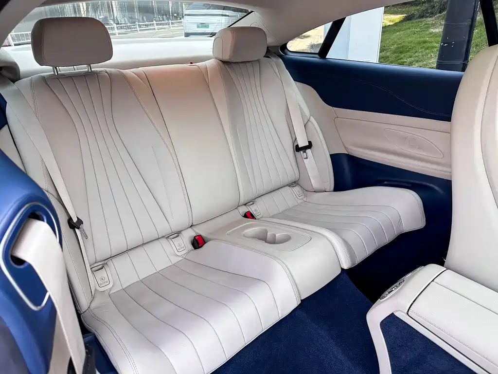 Mercedes-Benz E-Class 2023 — фото 15