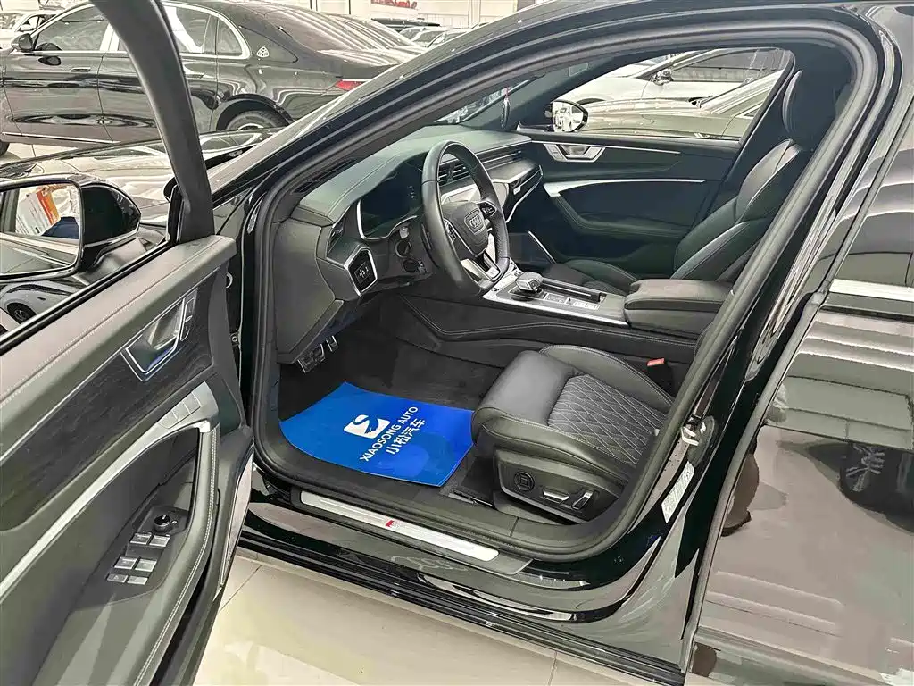 Audi A6L 2025 — фото 11