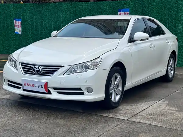 Toyota Reiz 2013