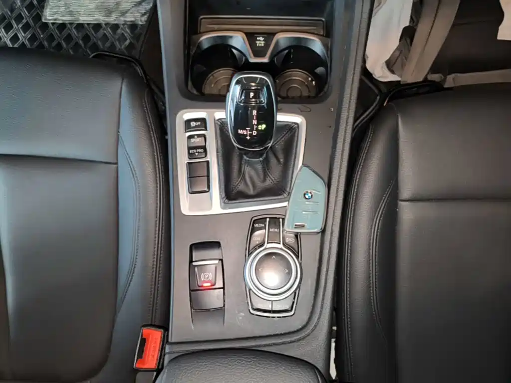 BMW 1 Series 2021 — фото 14