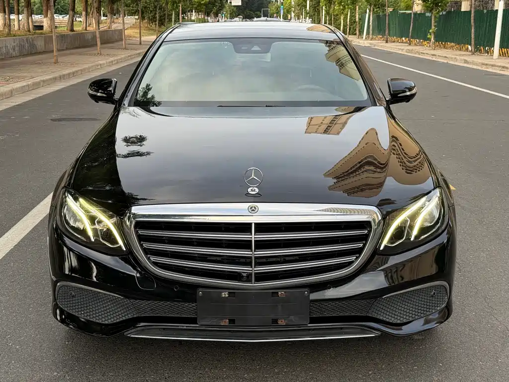 Mercedes-Benz E-Class 2016