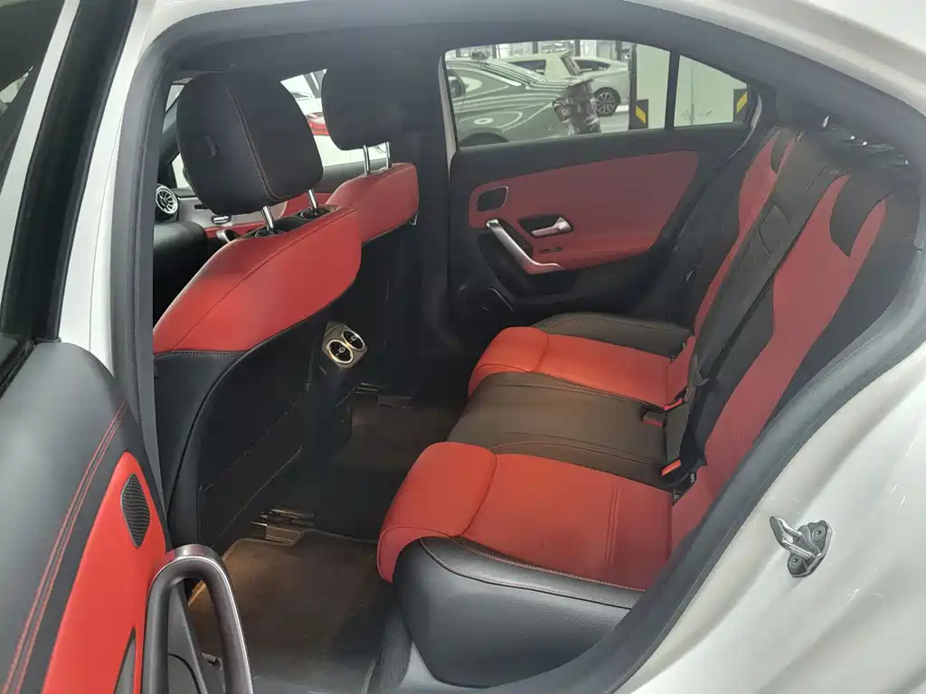 Mercedes-Benz A-Class AMG 2023 — фото 8