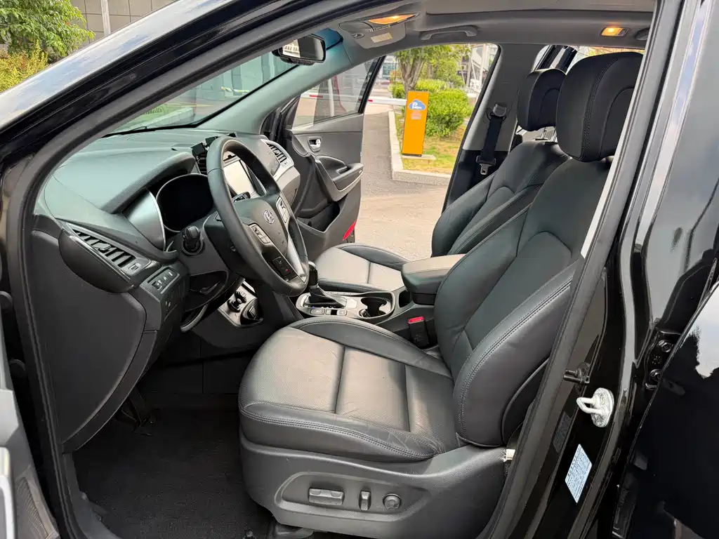 Hyundai Santa Fe 2016 — фото 8