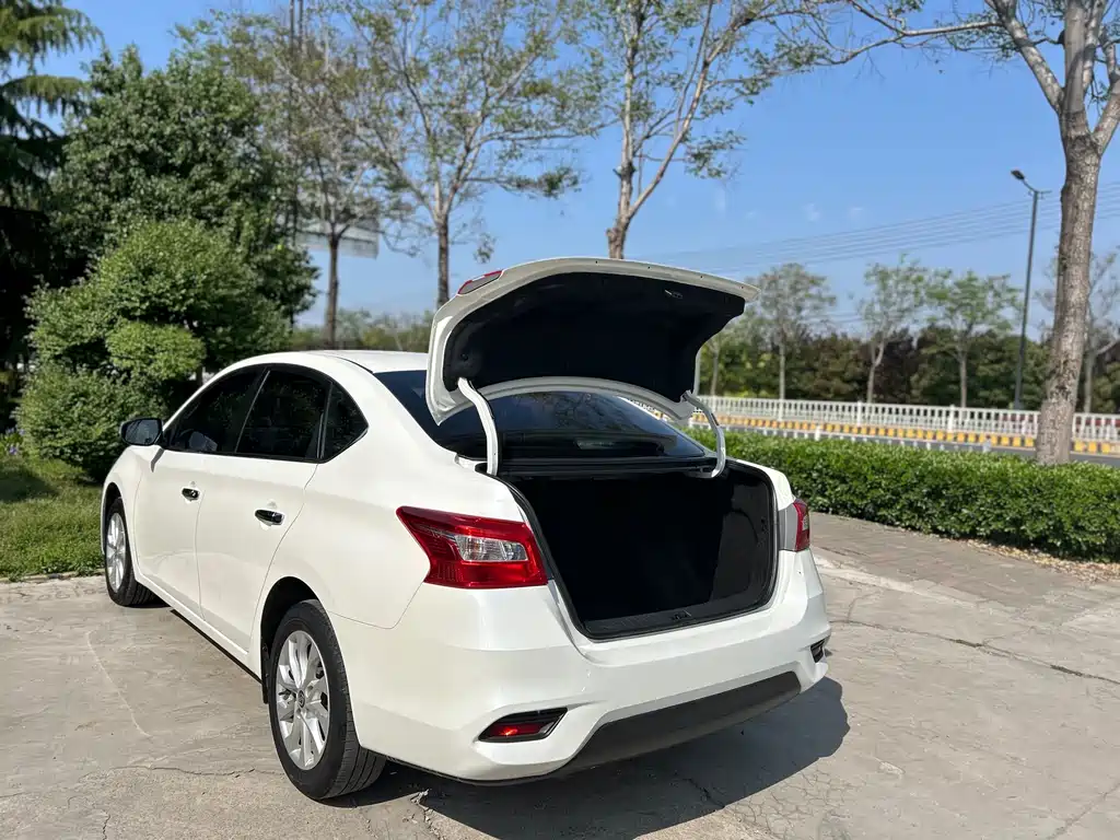 Nissan Sylphy 2019 — фото 16
