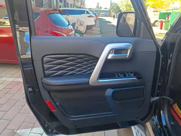 BAIC BJ40 2023