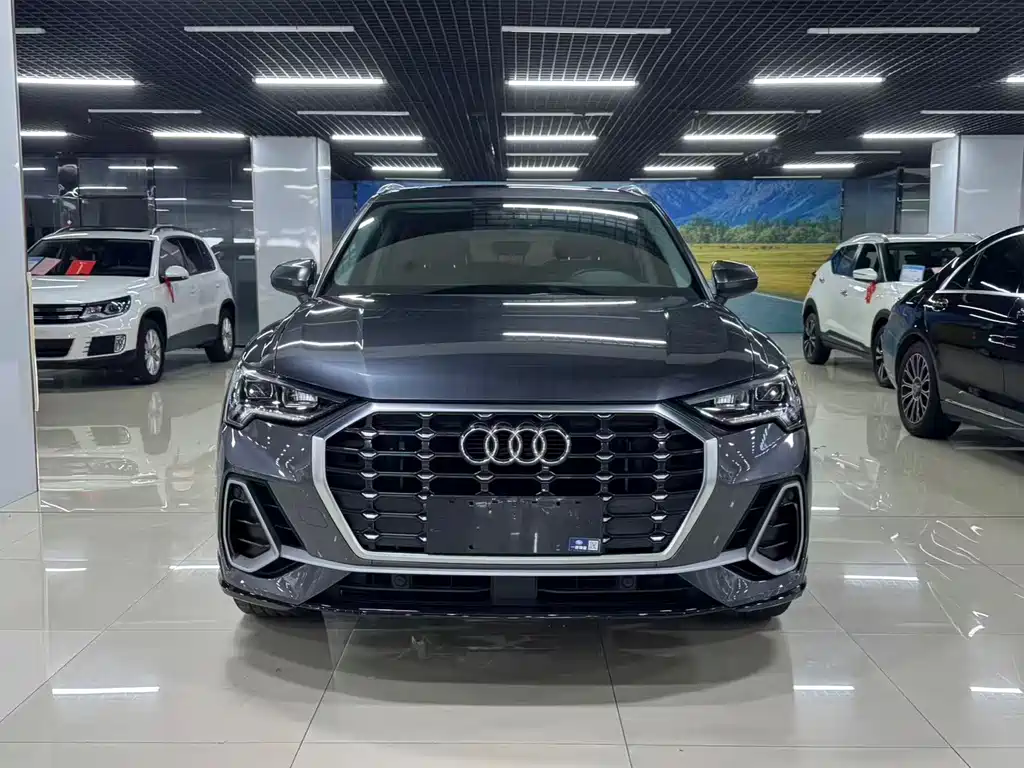 Audi Q3 2021