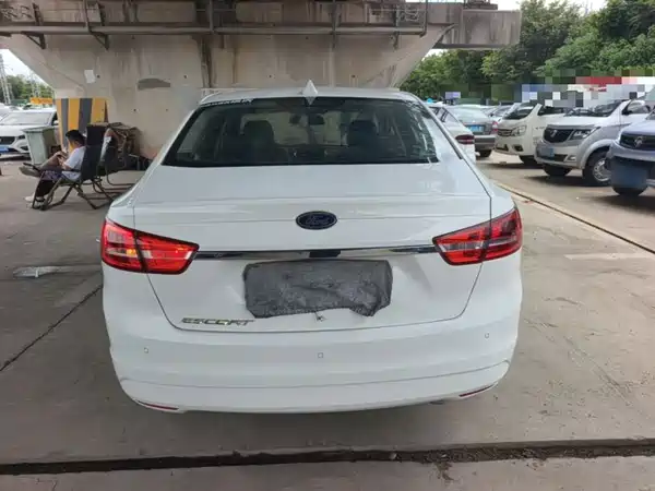 Ford Escort 2018