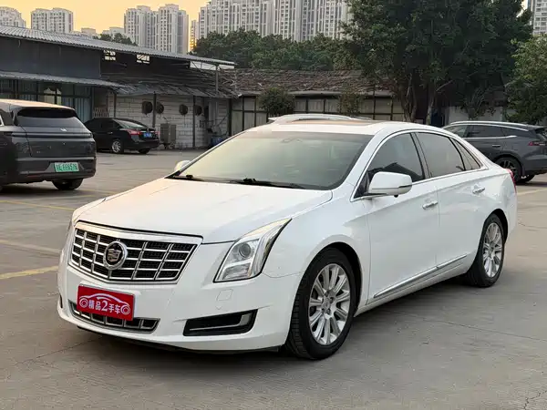 Cadillac XTS 2014