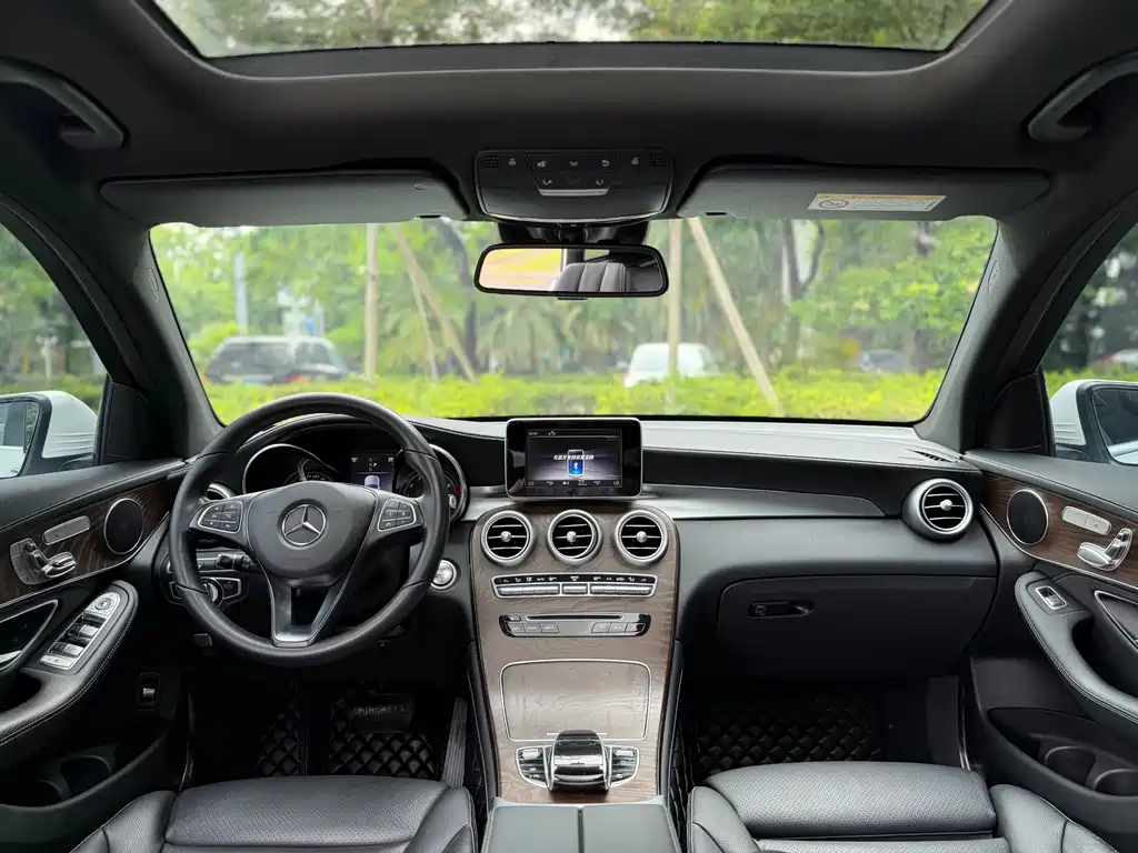 Mercedes-Benz GLC 2019 — фото 10