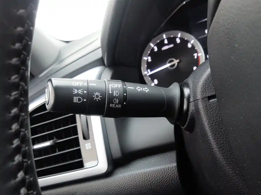 Honda UR-V 2018 — фото 21