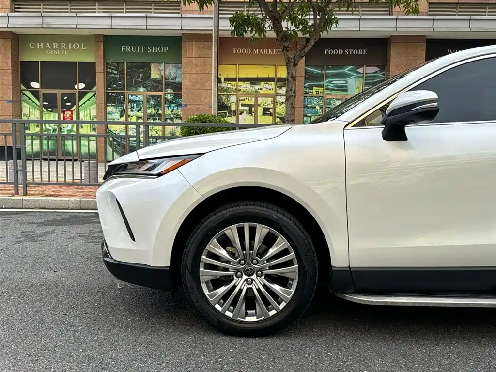 Toyota Harrier 2022 — фото 8