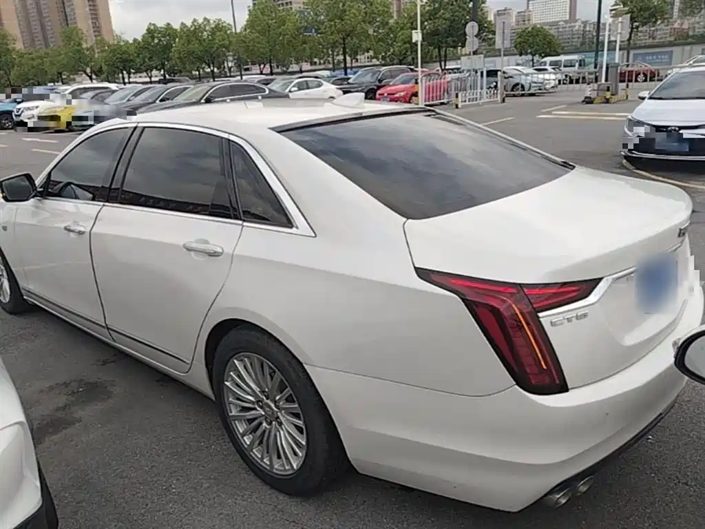 Cadillac CT6 2021 — фото 5