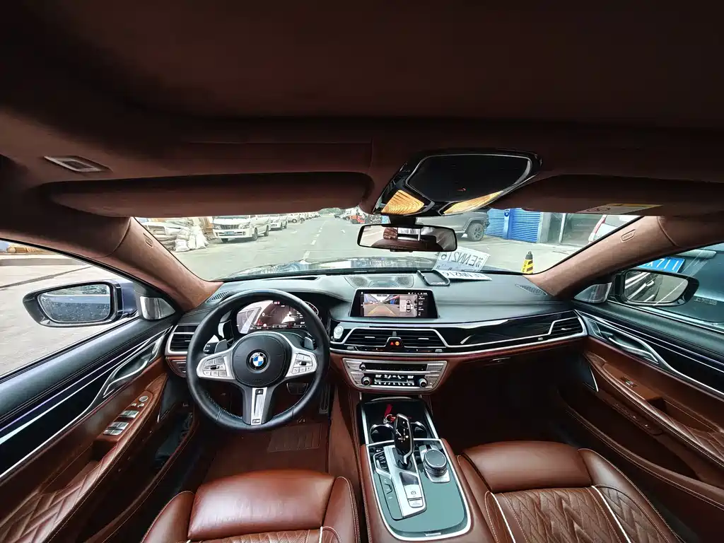 BMW 7 Series 2020 — фото 5
