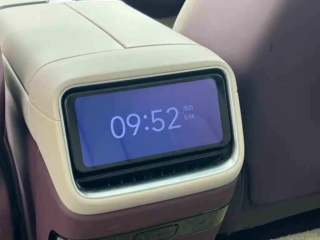 Xiaomi YU7 2025 — фото 10
