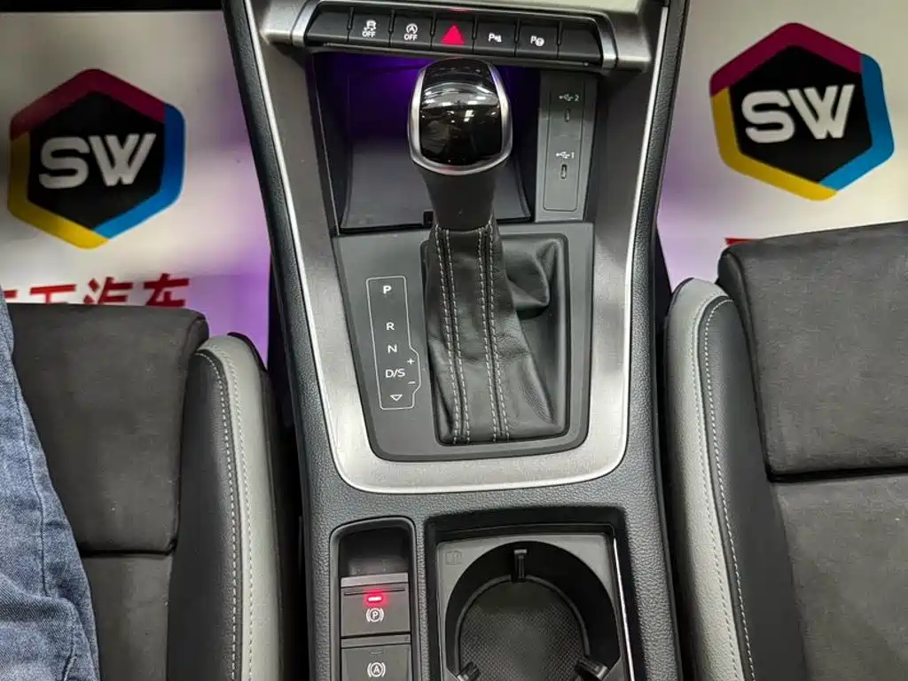 Audi Q3 2022 — фото 12