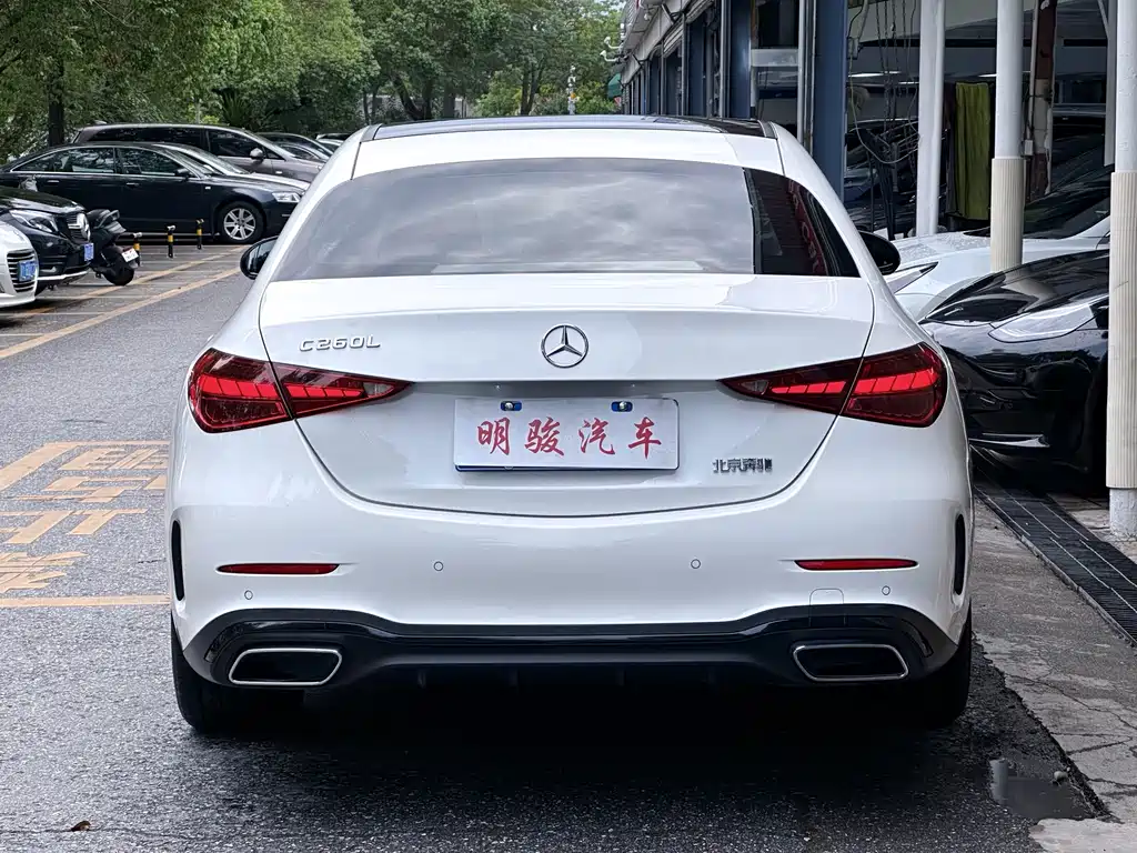 Mercedes-Benz C-Class 2022