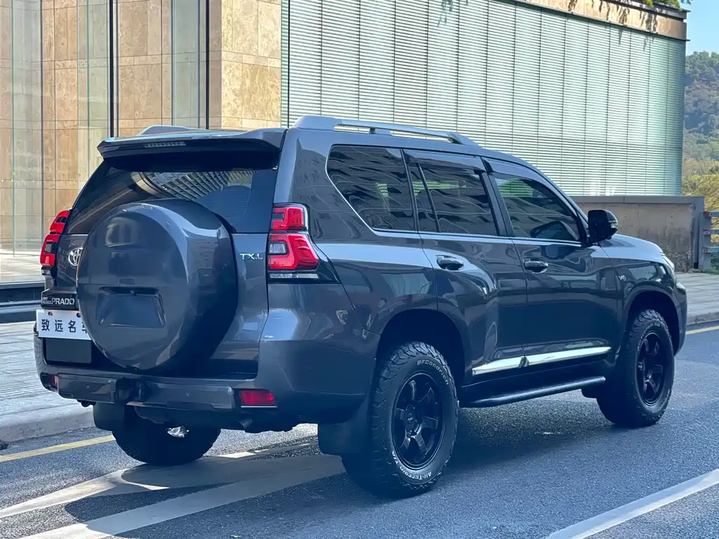 Toyota Prado 2019 — фото 3