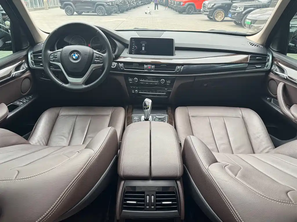 BMW X5 2017 — фото 18