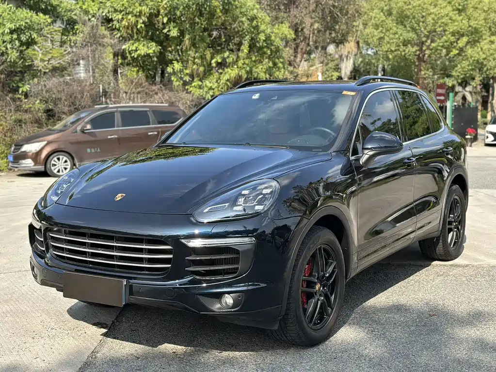 Porsche Cayenne 2017 — фото 1