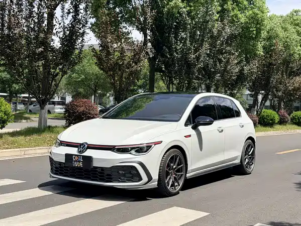 Volkswagen Golf GTI 2022