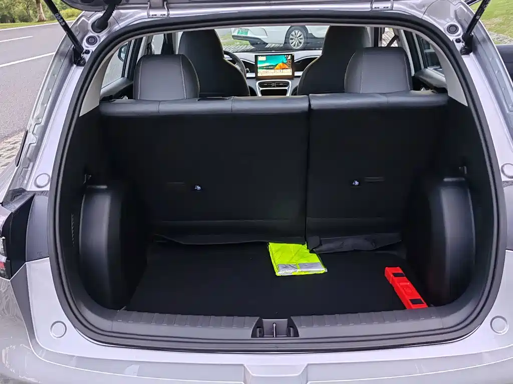 Geely Galaxy Starwish 2026 — фото 12