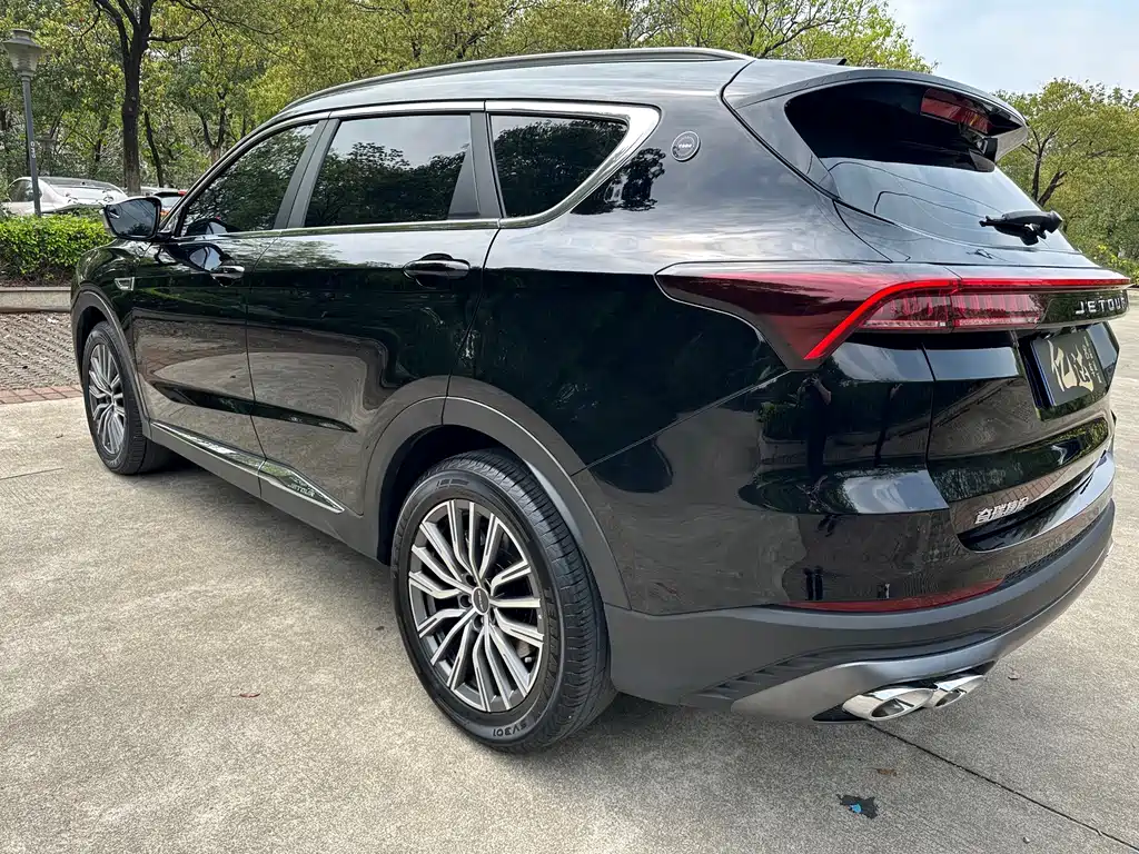 Jetour Jietu X70 PLUS 2025 — фото 18