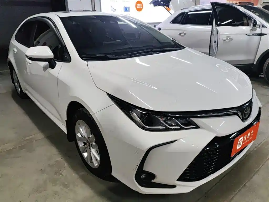 Toyota Corolla 2022 — фото 3