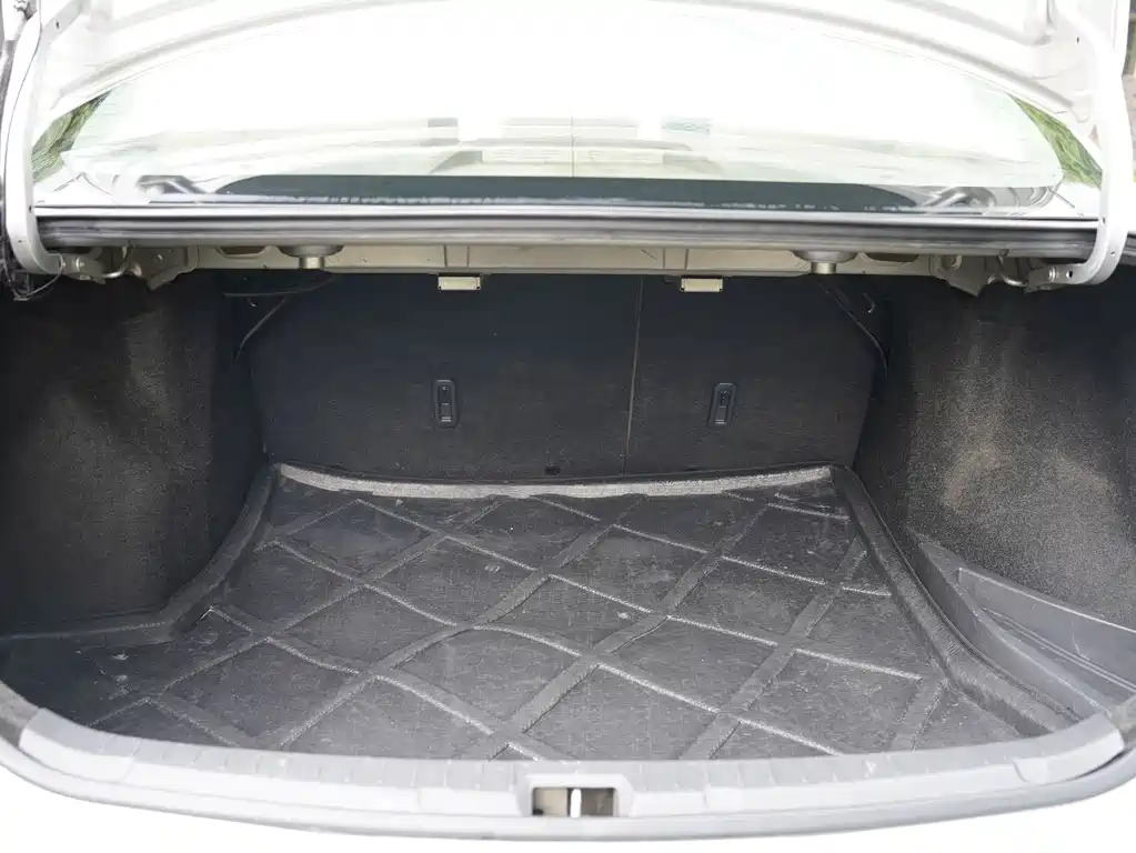 Toyota Corolla 2009 — фото 25